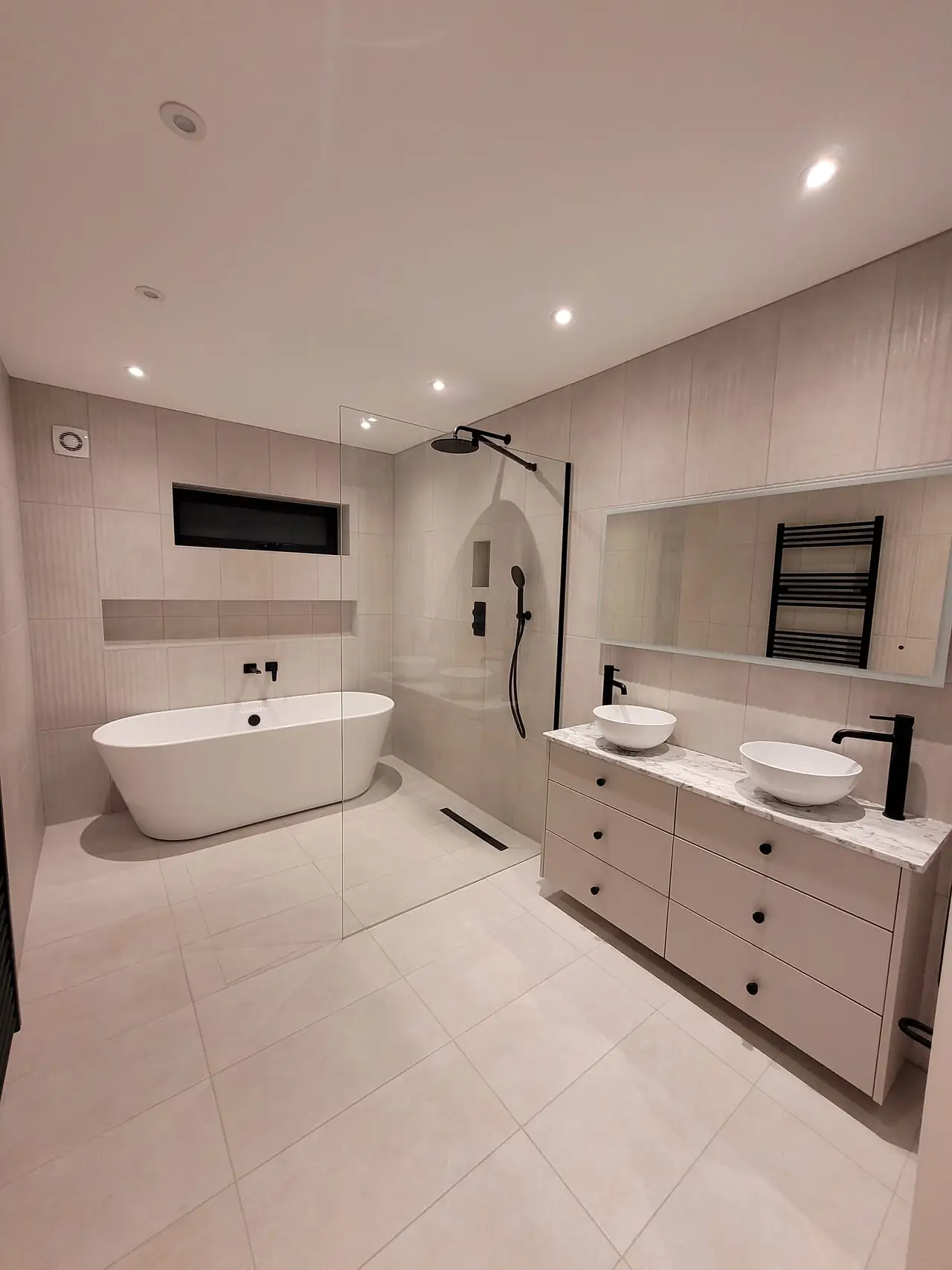 Walk in shower with black fittings